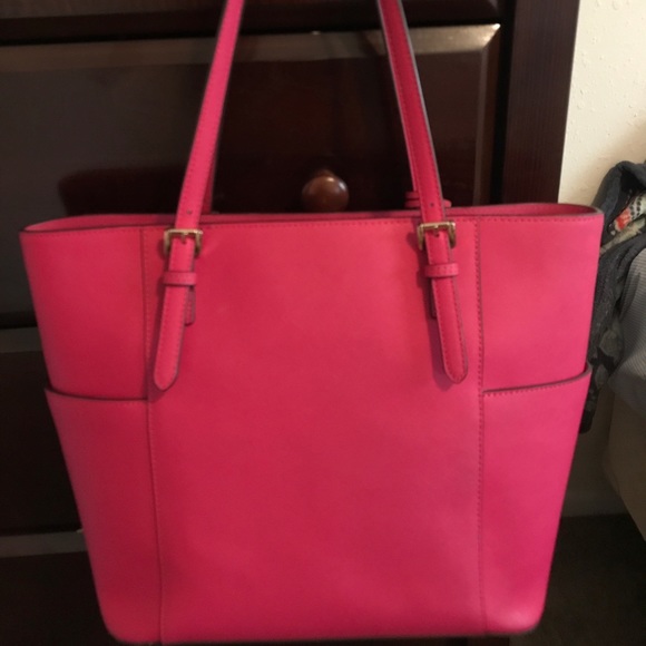 Michael Kors bag. Brand new barely used AUTHENTIC - Picture 3 of 3